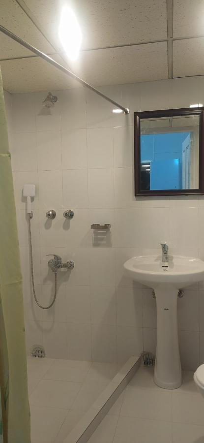 Center Point Apartment ダッカ エクステリア 写真