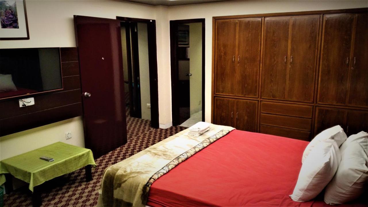 Center Point Apartment ダッカ エクステリア 写真