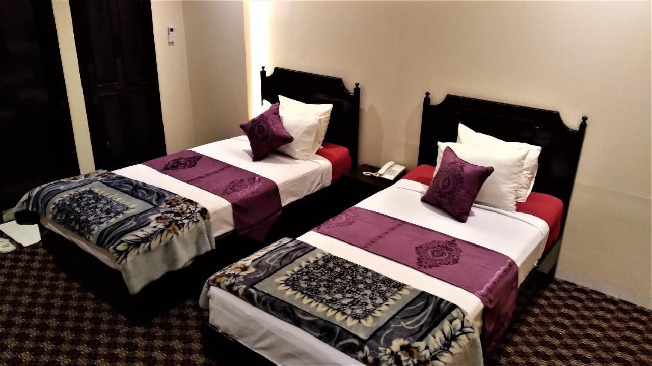 Center Point Apartment ダッカ エクステリア 写真