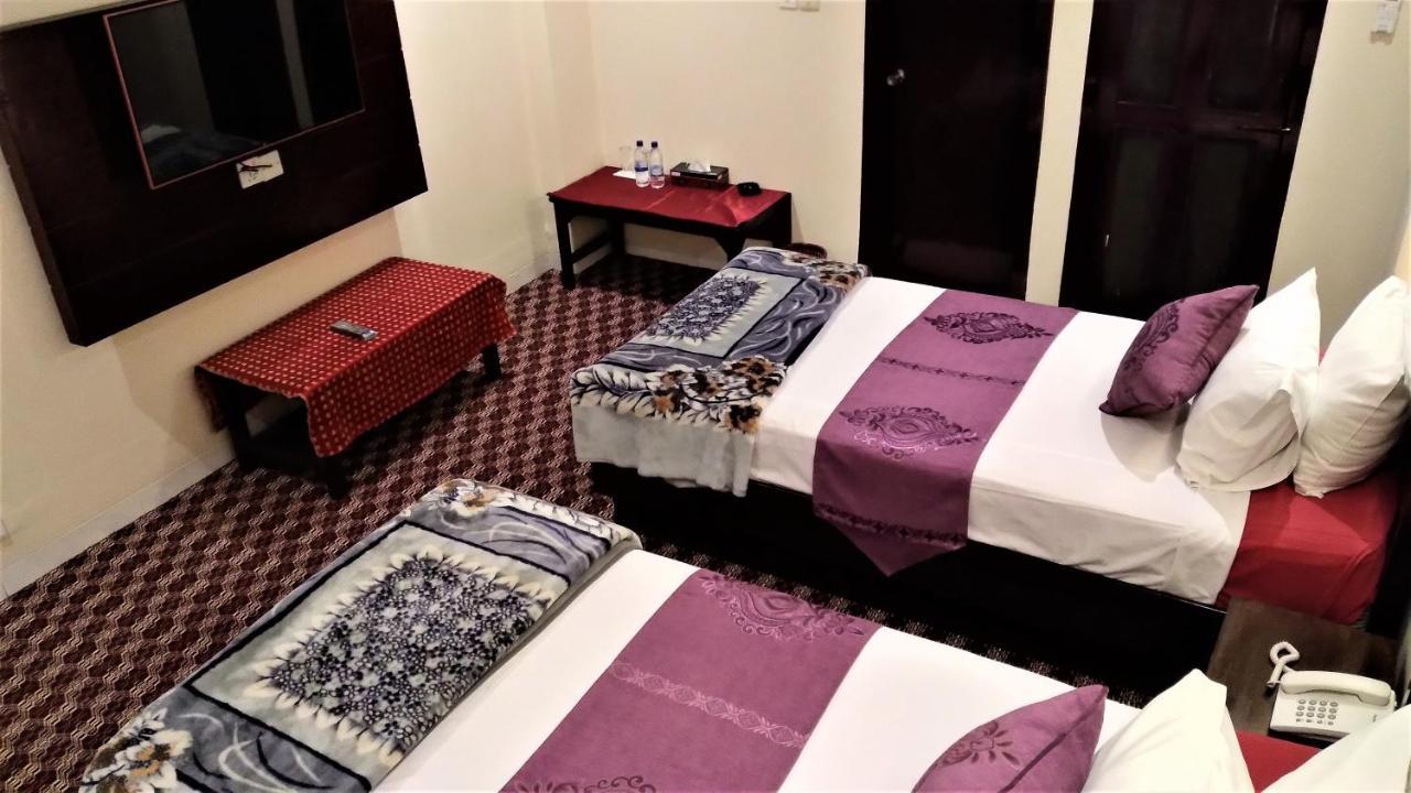Center Point Apartment ダッカ エクステリア 写真