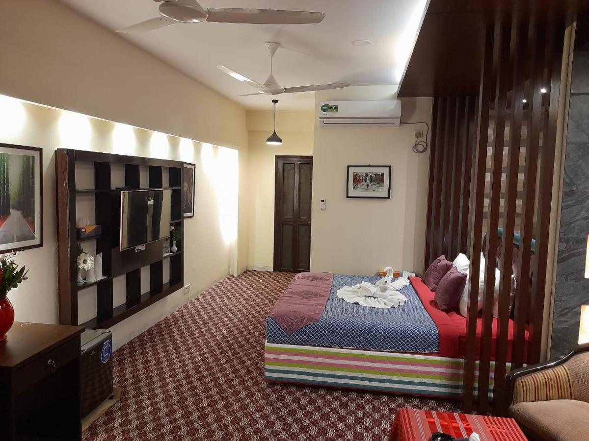 Center Point Apartment ダッカ エクステリア 写真