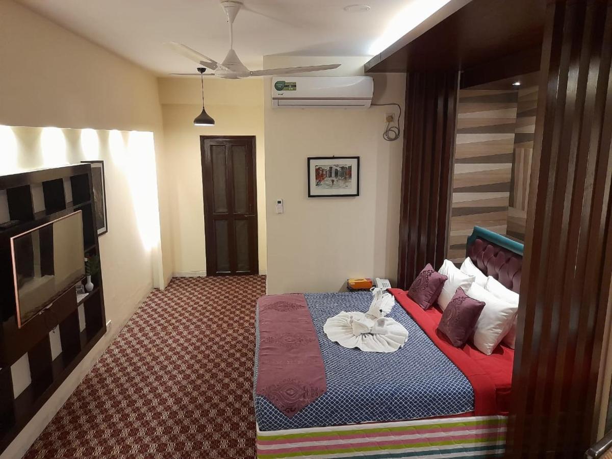 Center Point Apartment ダッカ エクステリア 写真