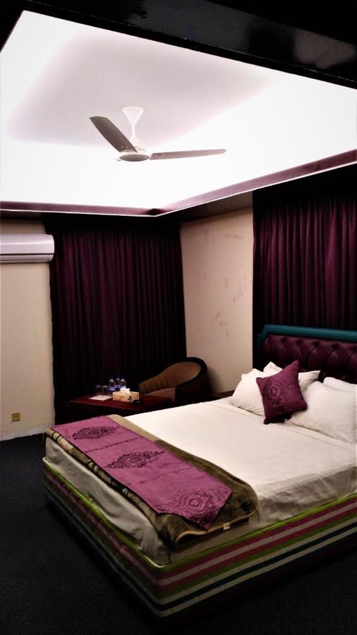 Center Point Apartment ダッカ エクステリア 写真