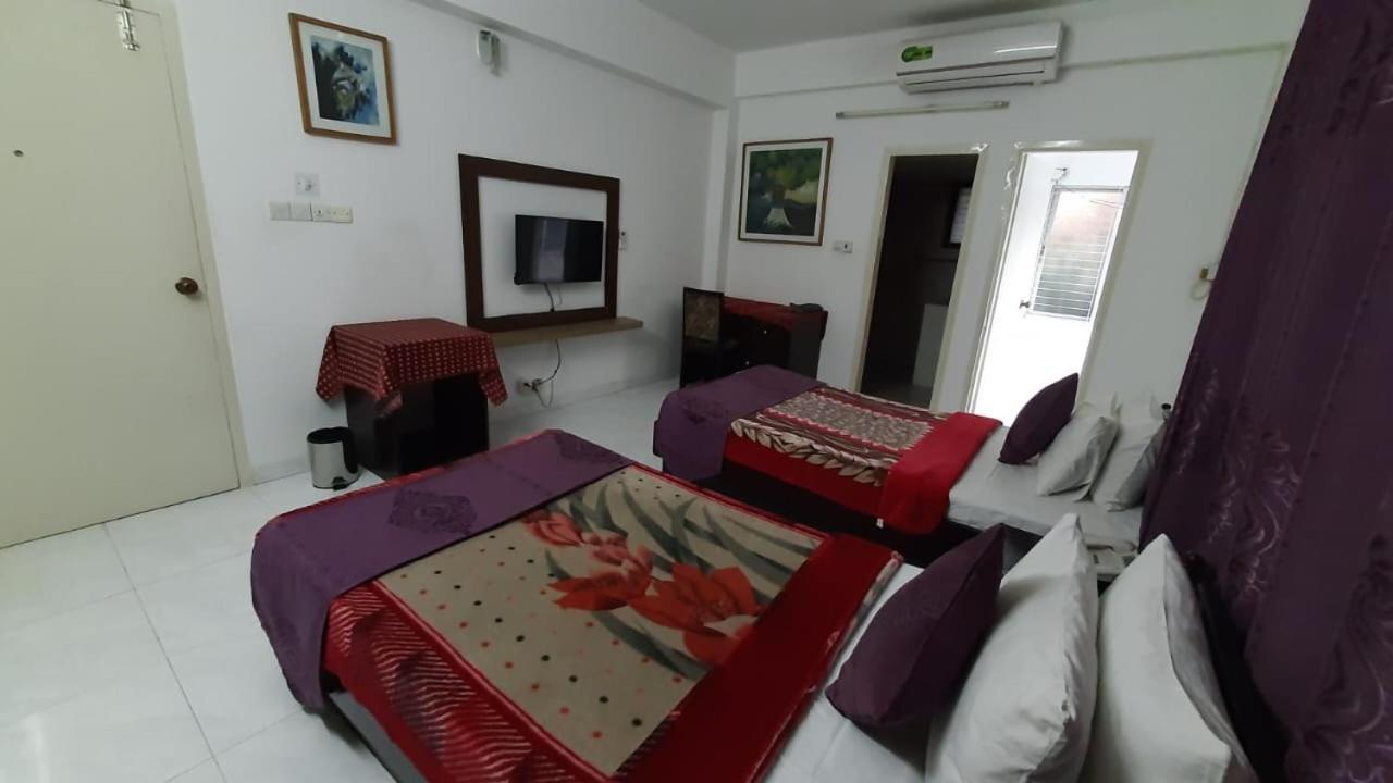 Center Point Apartment ダッカ エクステリア 写真