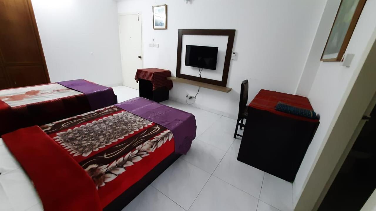 Center Point Apartment ダッカ エクステリア 写真